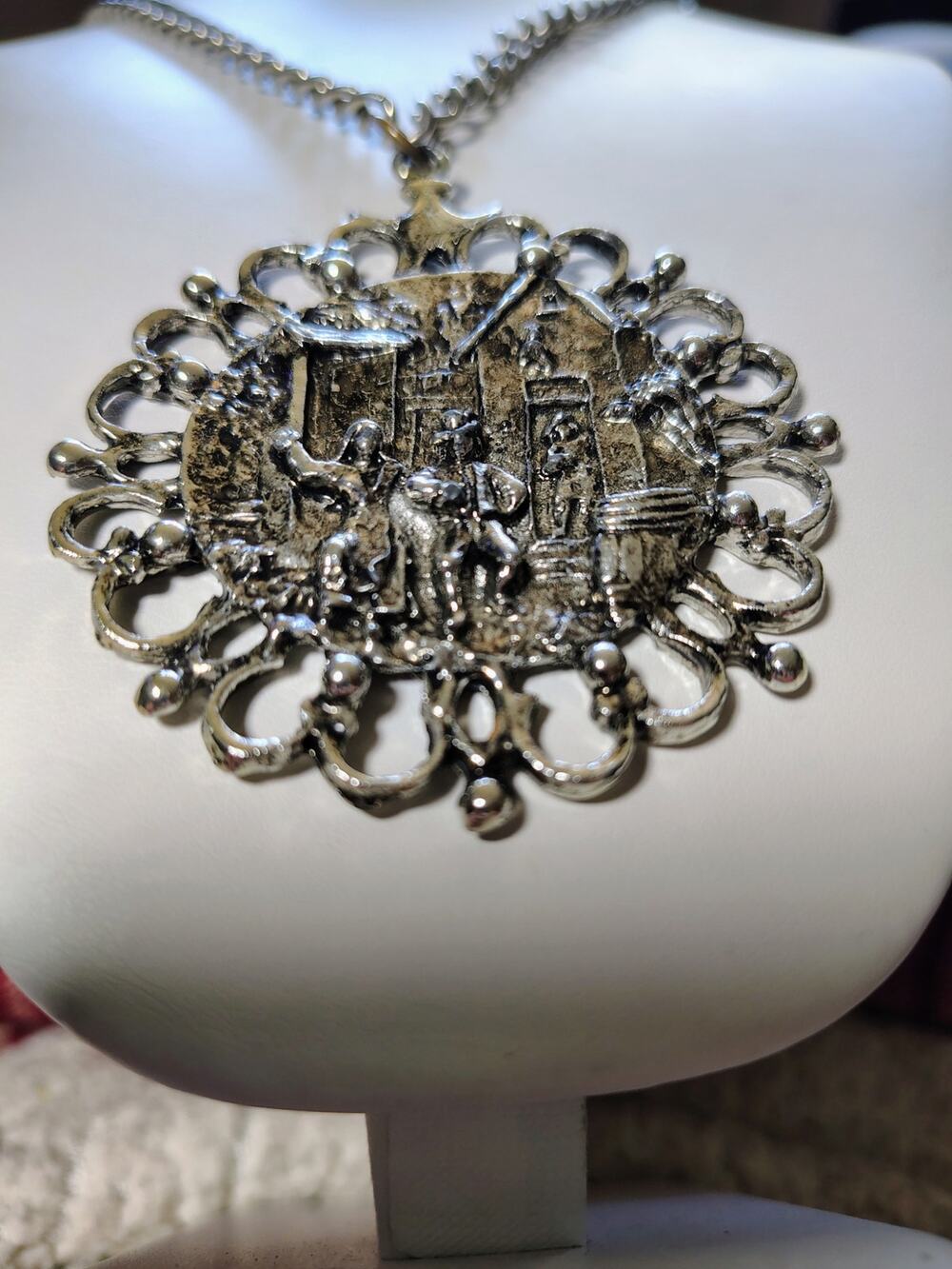 Vintage Holland Village Silver Tone Necklace 28"